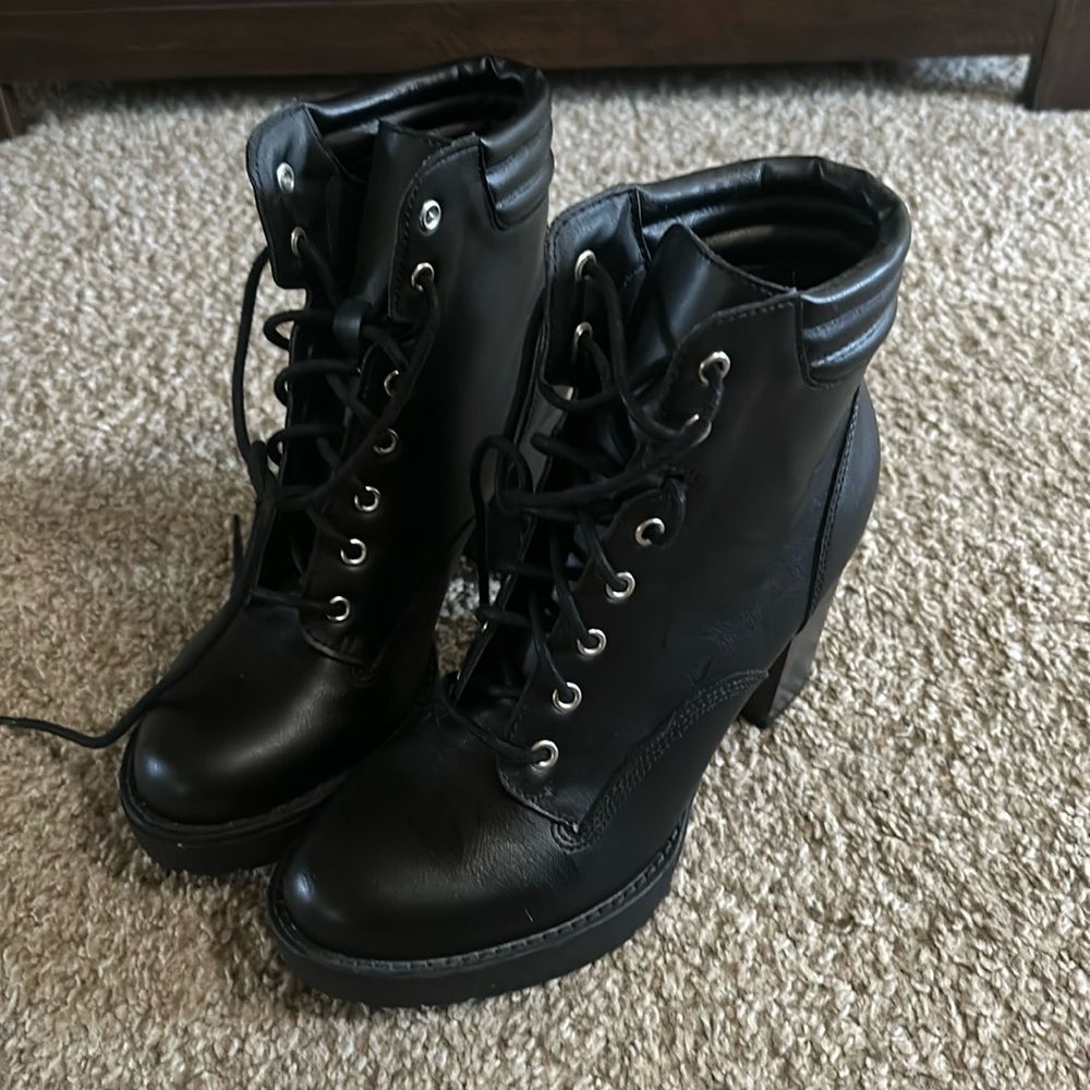 Madden Girl Jotlz Booties size 7